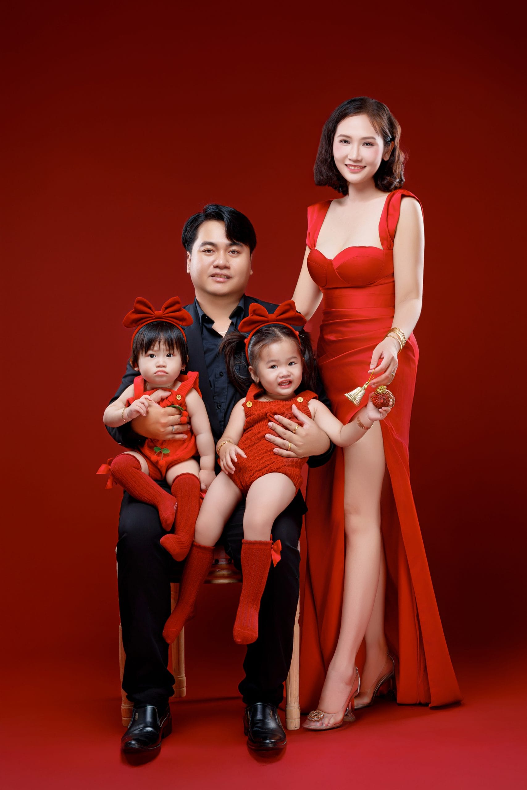 Chụp ảnh gia đình đẹp, ấm áp tại NHƯ Photo Studio – Long An & Tây Ninh