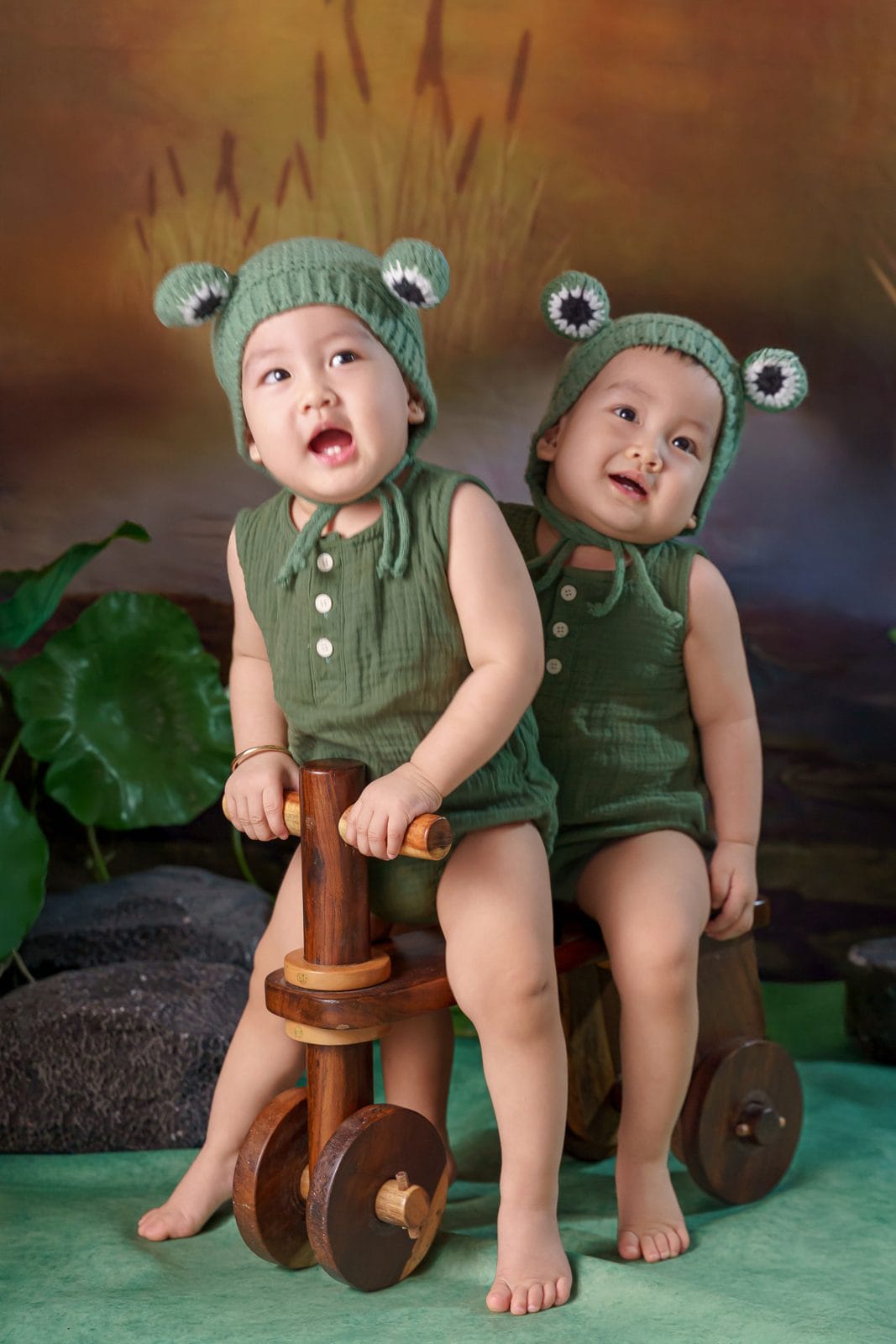 chụp ảnh bé cùng anh chị em - NHƯ Photo Concept chụp ảnh bé cùng anh chị em với hoạt động tương tác tự nhiên