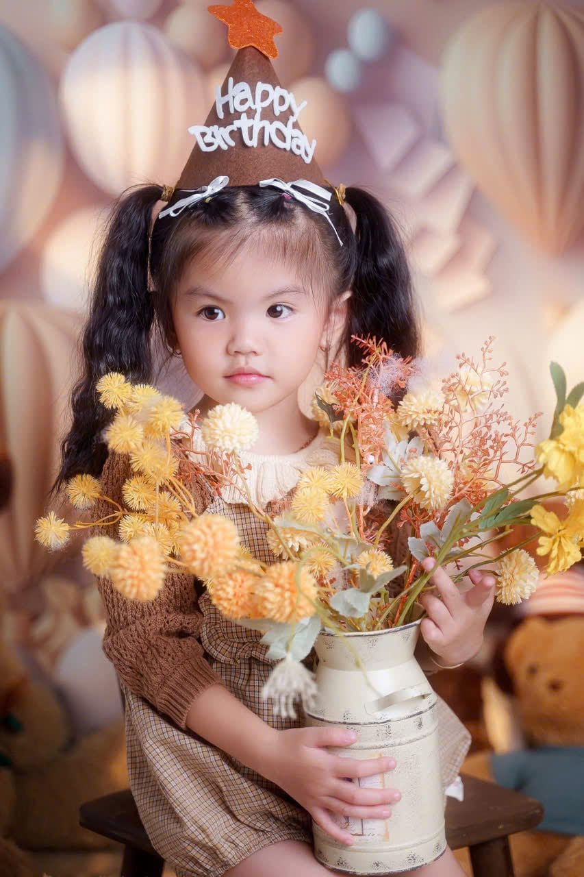 chụp ảnh bé Noel - NHƯ Photo Bé tạo dáng tự nhiên trong buổi chụp ảnh bé Noel tại NHƯ Photo