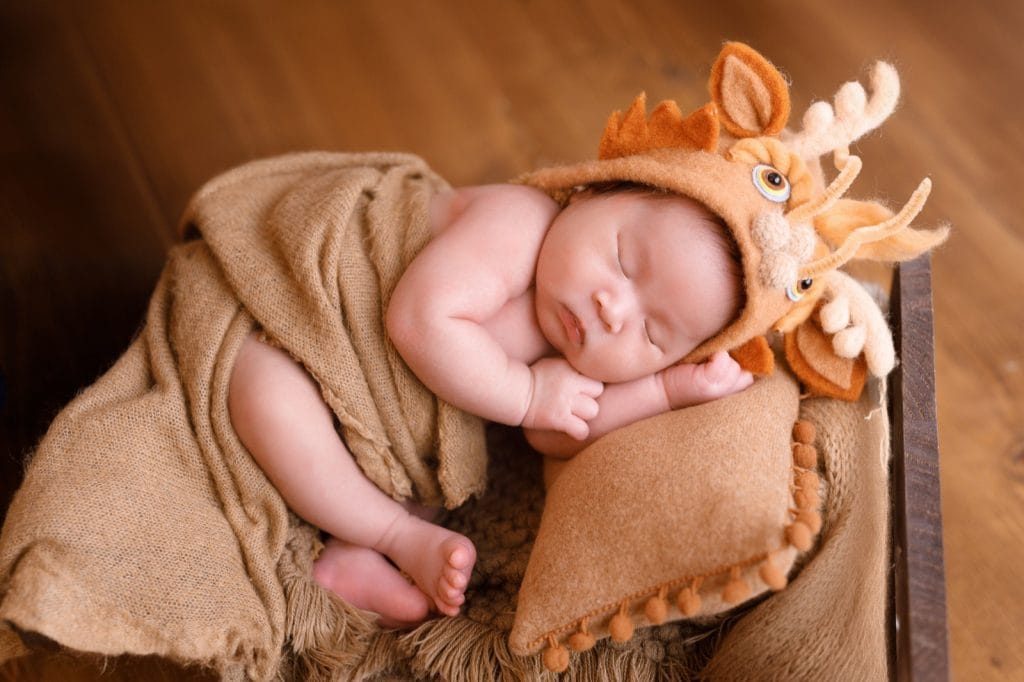 Chụp ảnh sơ sinh tại nhà giúp bé ngủ ngon, ít quấy khóc