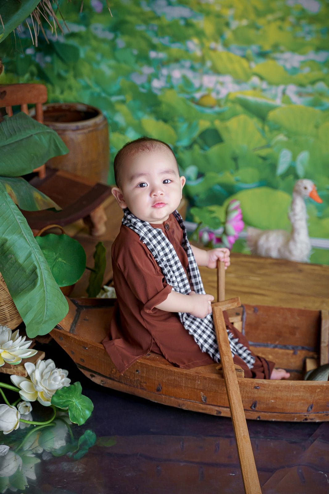Concept chụp ảnh bé dễ thương với biểu cảm hồn nhiên tự nhiên