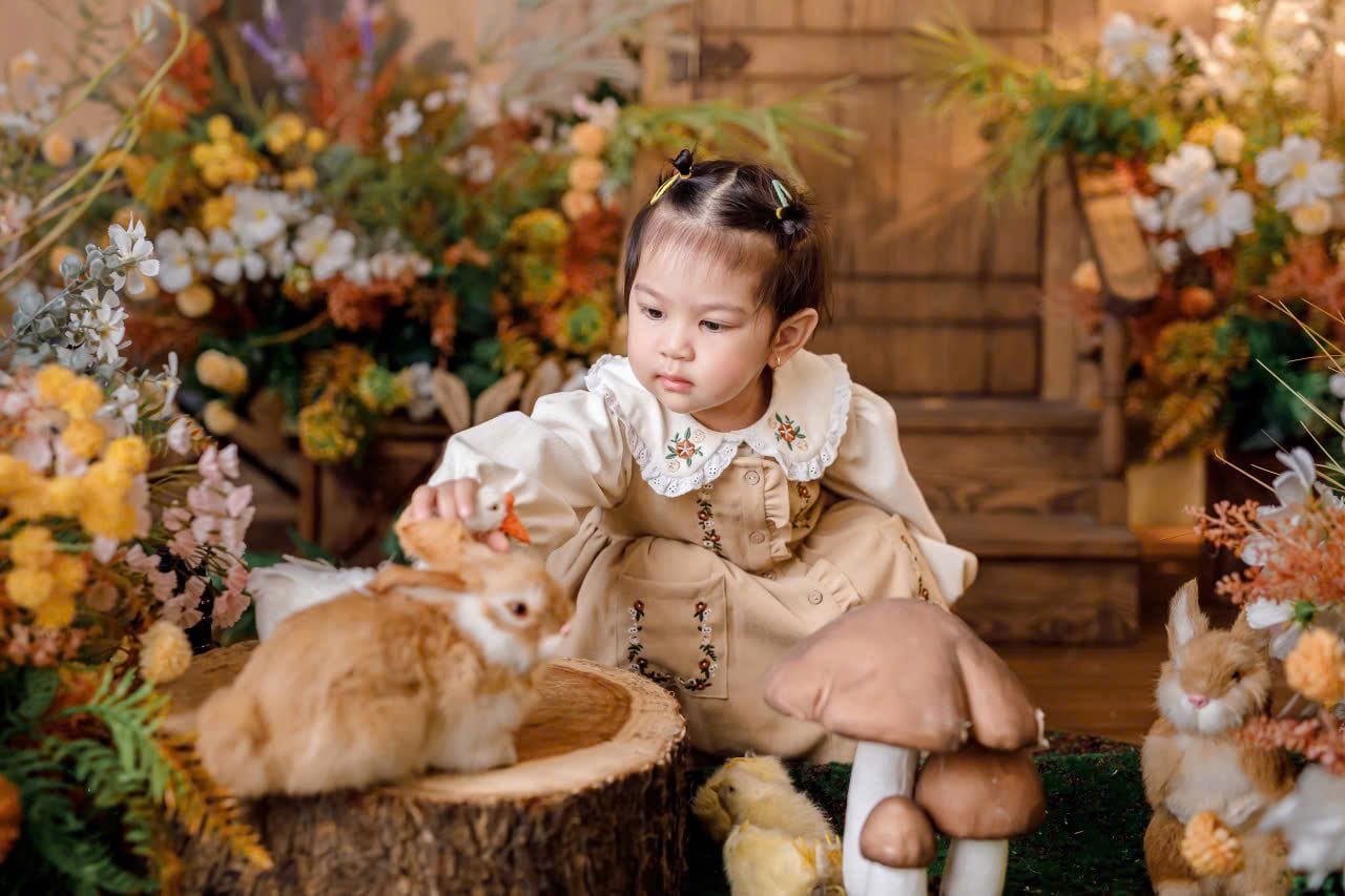 Chụp ảnh gia đình nhiều thế hệ tại NHƯ Photo – Tây Ninh