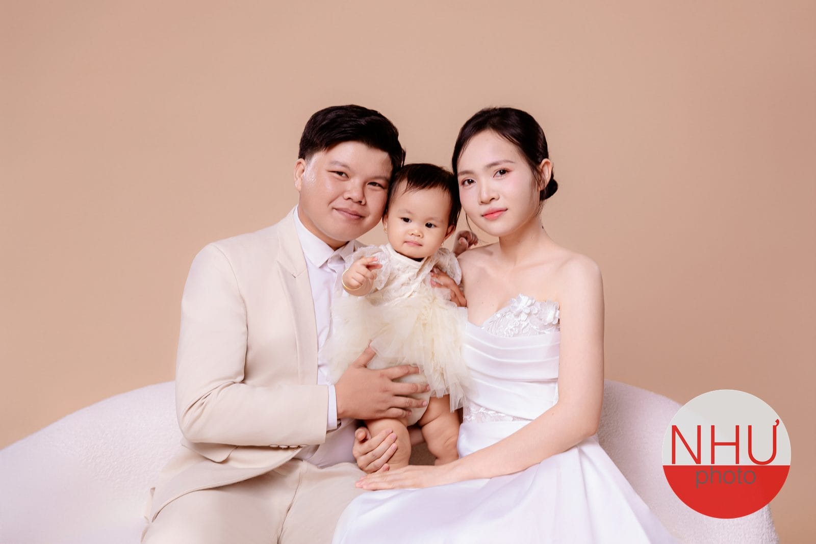 chụp ảnh gia đình đều đặn mỗi năm