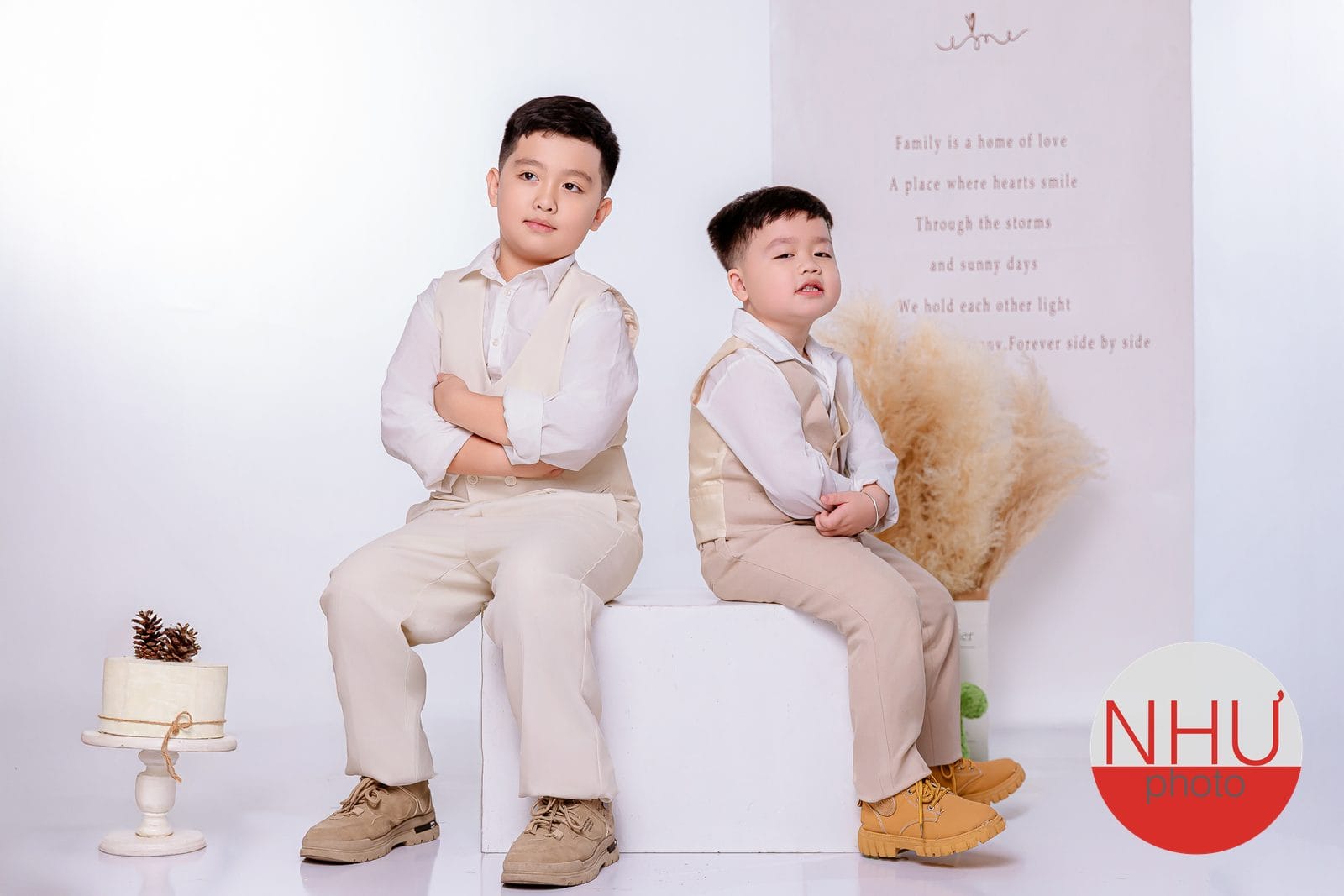 chụp ảnh bé mùa mưa không bị ảnh hưởng thời tiết