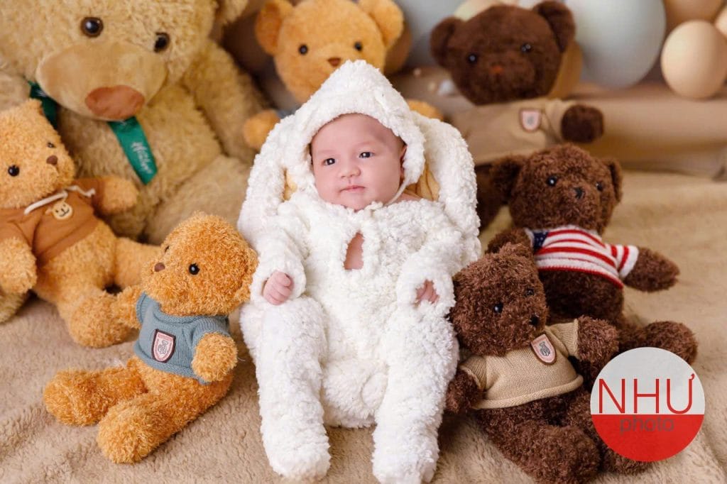 chụp ảnh sơ sinh mùa nóng với khăn cotton thoáng mát